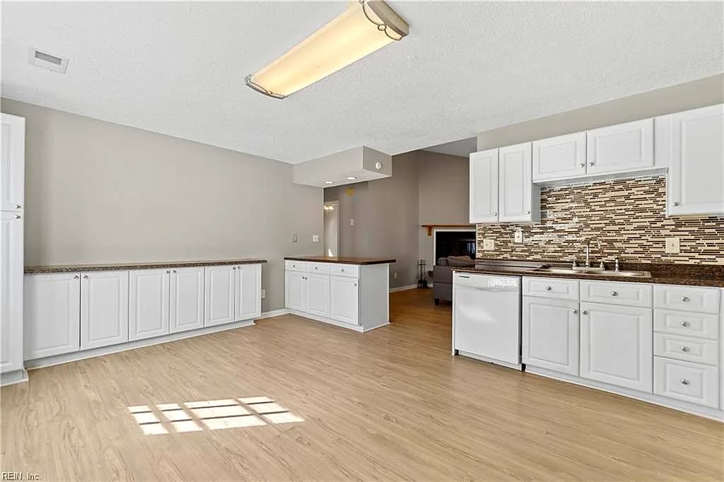 4421 Smokey Lake DR, VIRGINIA BEACH VA 23462 thumb 11