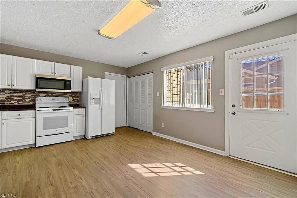 4421 Smokey Lake DR, VIRGINIA BEACH VA 23462 thumb 9