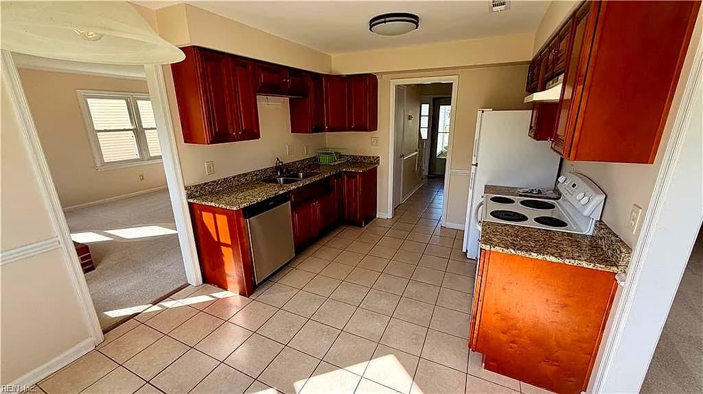 2429 Rock Lake LOOP, VIRGINIA BEACH VA 23456 thumb 6