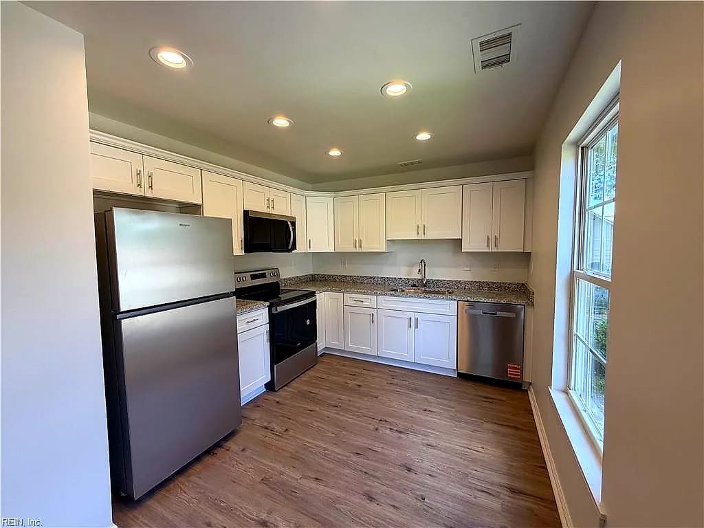 802 Decatur ST, CHESAPEAKE VA 23324 thumb 6