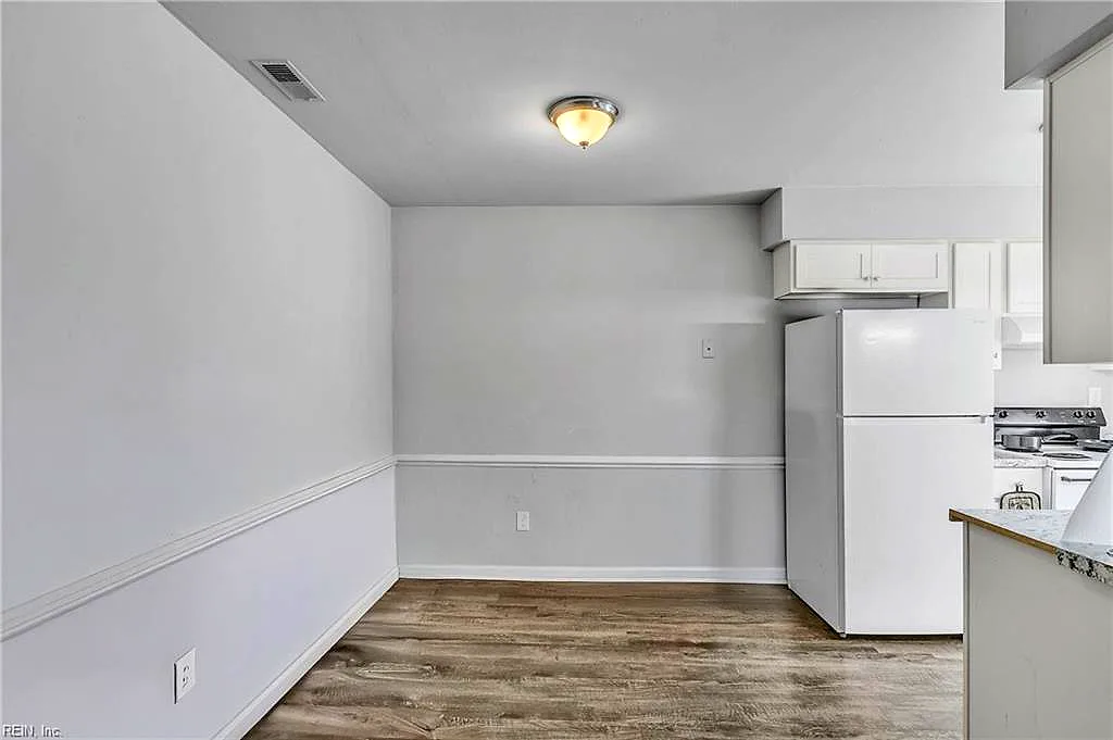 234 W 32nd ST, NORFOLK VA 23504 - Photo 5