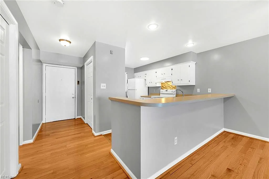 102 Lantana LN #8, HAMPTON VA 23669 thumb 12