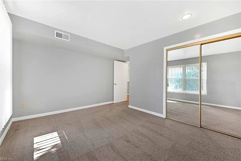 102 Lantana LN #8, HAMPTON VA 23669 thumb 8