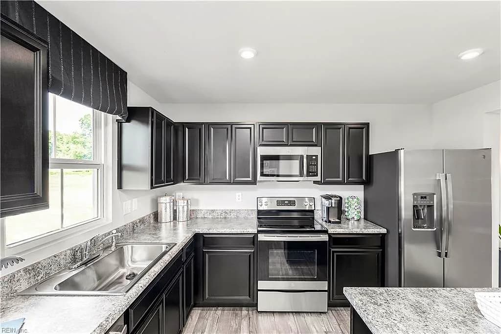 215 Peach ST, SOUTHMILLS NC 27976 thumb 7