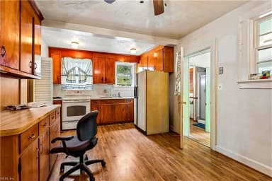 16 Old Fox Hill RD, HAMPTON VA 23669 thumb 4