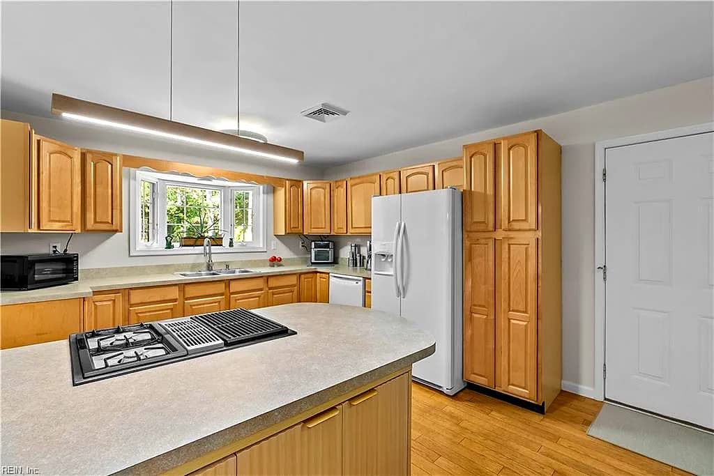 5208 Lucas TRL, MACHIPONGO VA 23405 thumb 11