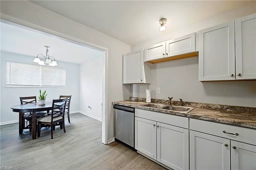 110 BAYHAVEN DR, HAMPTON VA 23666 thumb 8