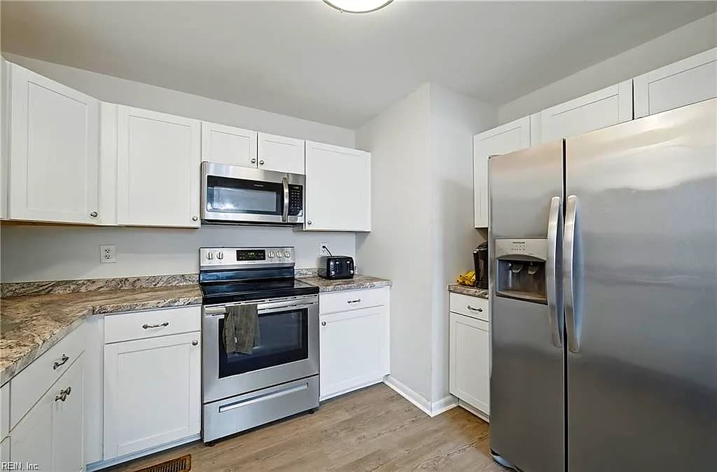 110 BAYHAVEN DR, HAMPTON VA 23666 thumb 10