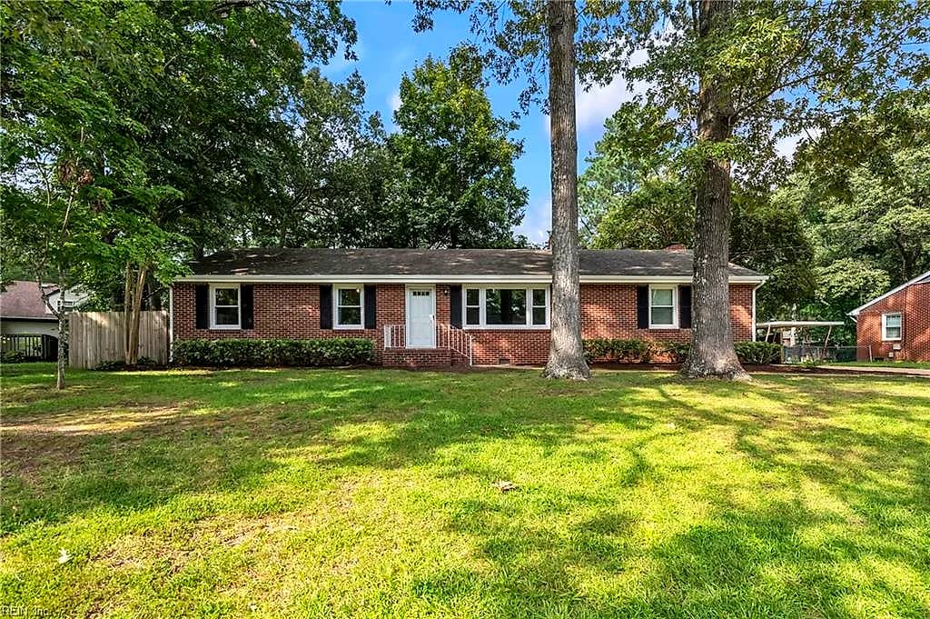 4216 Genoa CRES, CHESAPEAKE VA 23321 - Photo 2