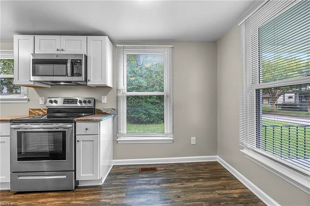 1084 Hugo ST, NORFOLK VA 23513 thumb 7