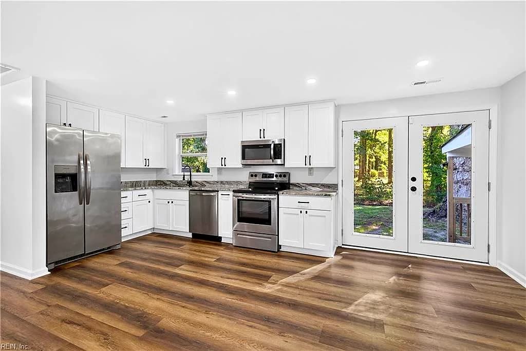 1936 Beall DR, HAMPTON VA 23663 thumb 7