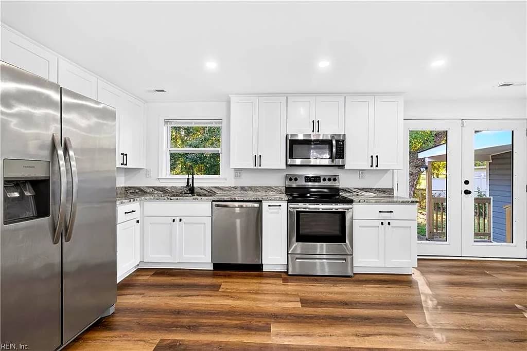1936 Beall DR, HAMPTON VA 23663 thumb 8