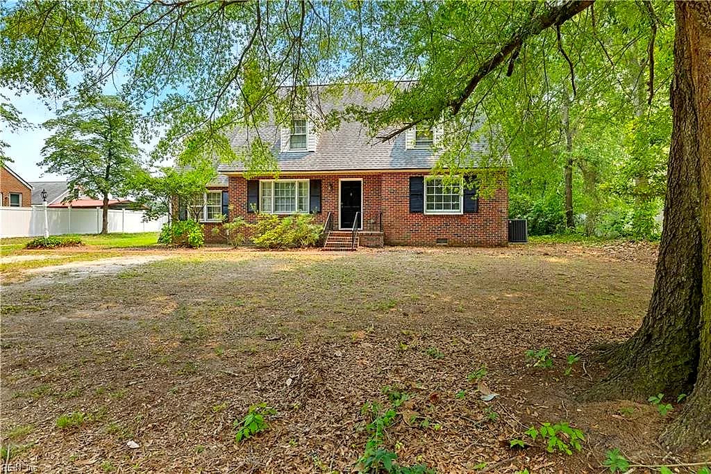 12256 Rolfe HWY, SURRY VA 23883 - Photo 5