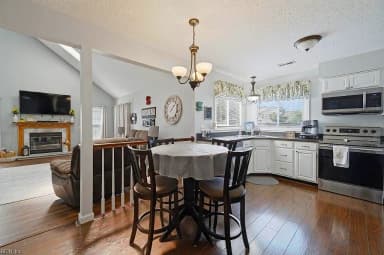 220 Dunn CIR, HAMPTON VA 23666 thumb 12