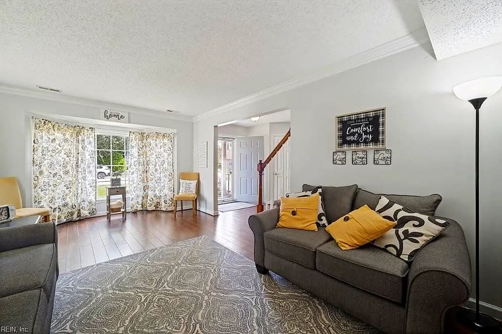 220 Dunn CIR, HAMPTON VA 23666 thumb 9