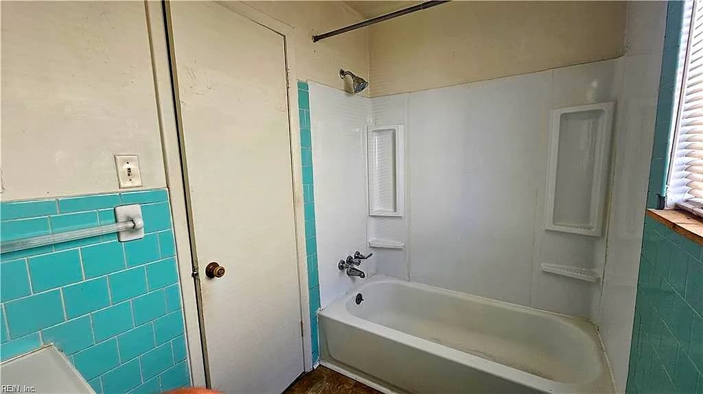 656 20th ST, NEWPORT NEWS VA 23607 - Photo 4
