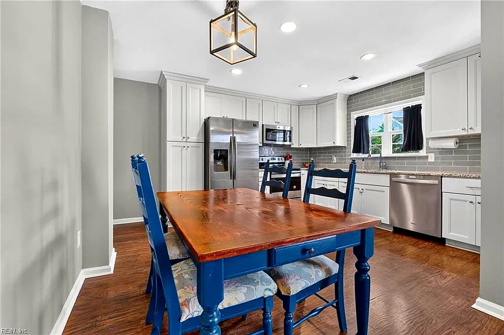 1085 Bells Mill RD, CHESAPEAKE VA 23322 thumb 12
