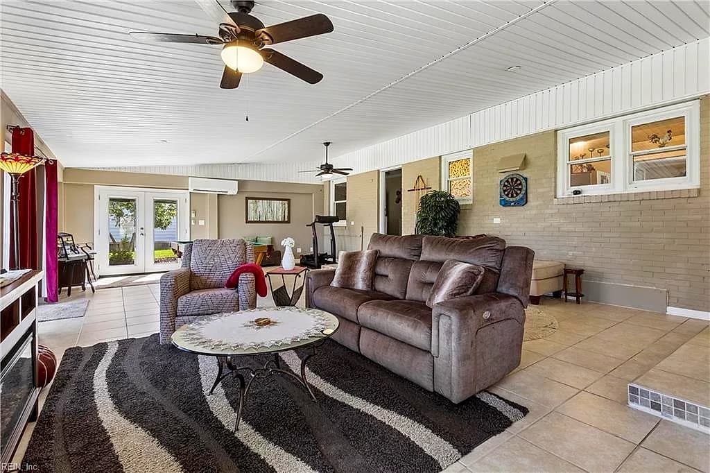 1705 Beach RD, HAMPTON VA 23664 thumb 11