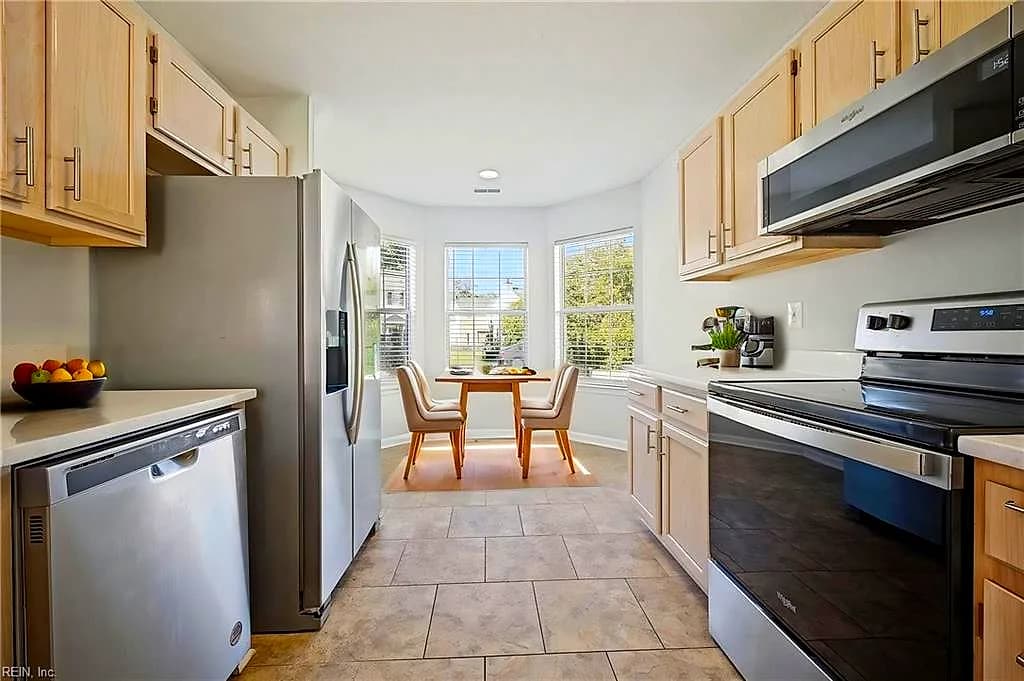 102 Pelican CV, NEWPORT NEWS VA 23608 thumb 12