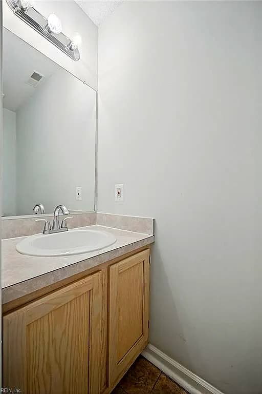 102 Pelican CV, NEWPORT NEWS VA 23608 thumb 8