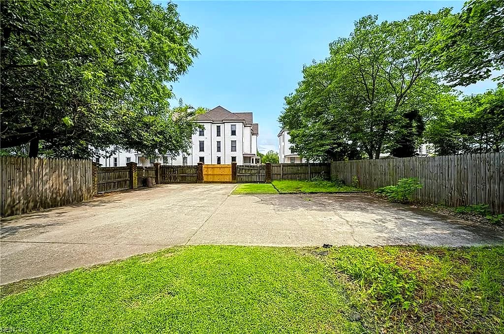 709 South ST, PORTSMOUTH VA 23704 thumb 8