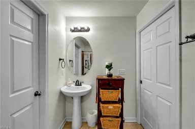 8922 E Colonial TRL, SMITHFIELD VA 23430 thumb 9
