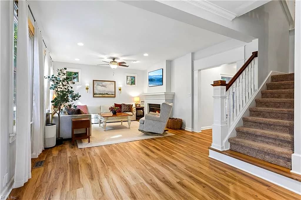 406 Regents CV, NEWPORT NEWS VA 23606 thumb 12