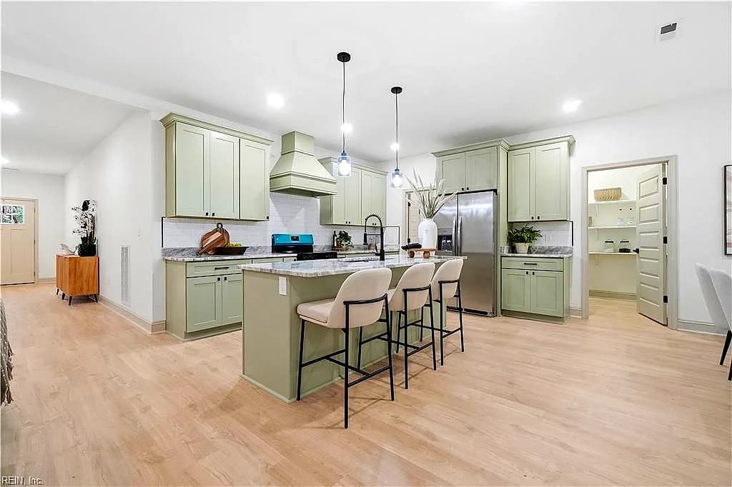 9413 Capeview AVE, NORFOLK VA 23503 thumb 9