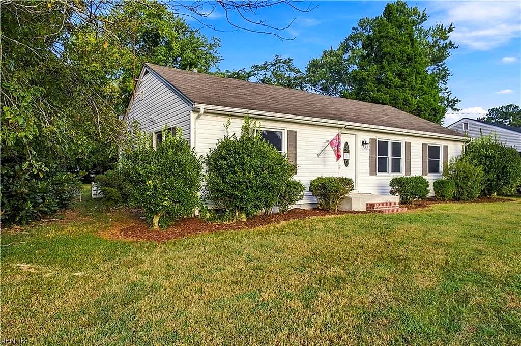 1305 Wilson RD, SMITHFIELD VA 23430 - Photo 3