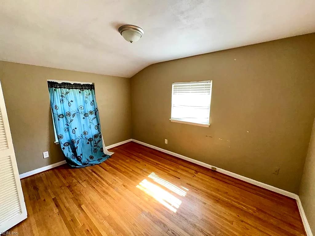 8333 Capeview AVE, NORFOLK VA 23518 thumb 12