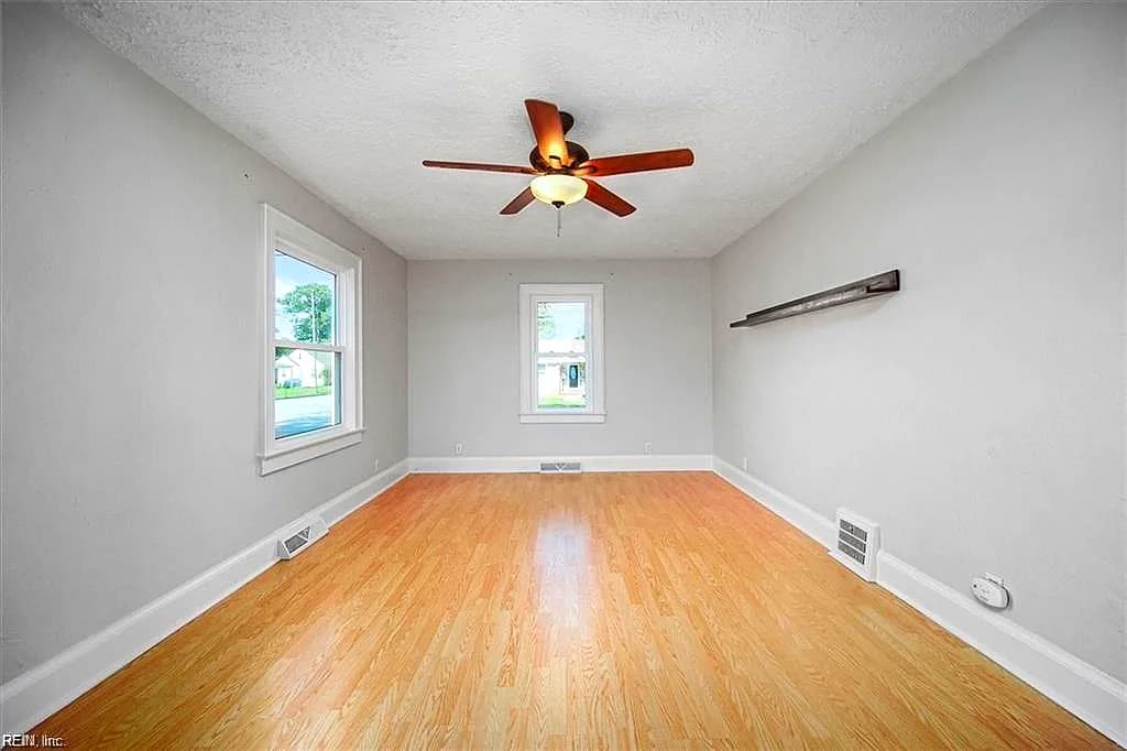 3820 Race ST, PORTSMOUTH VA 23707 thumb 9