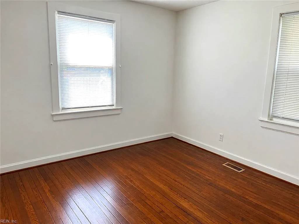 33 Davis Ave NONE, NEWPORT NEWS VA 23601 thumb 8