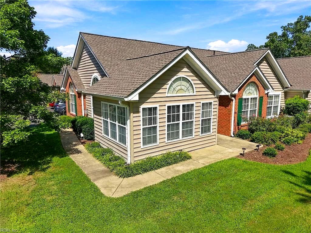 318 Ginger LOOP, SMITHFIELD VA 23430 - Main photo