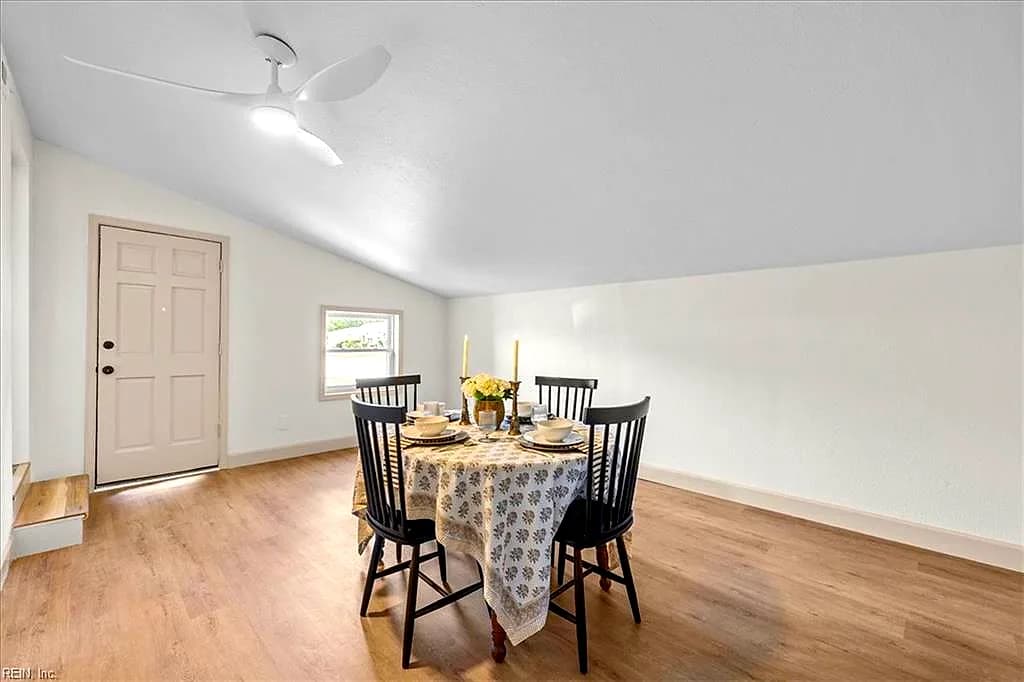 1407 Ekstine DR, PORTSMOUTH VA 23701 thumb 8