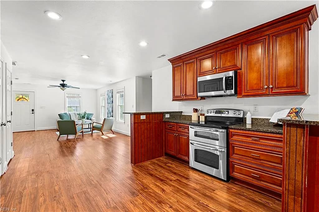 657 Johnson ST, VIRGINIA BEACH VA 23452 thumb 9