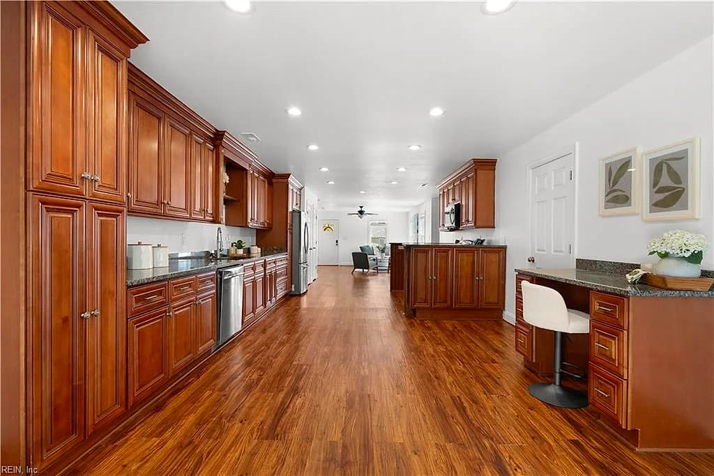 657 Johnson ST, VIRGINIA BEACH VA 23452 thumb 10