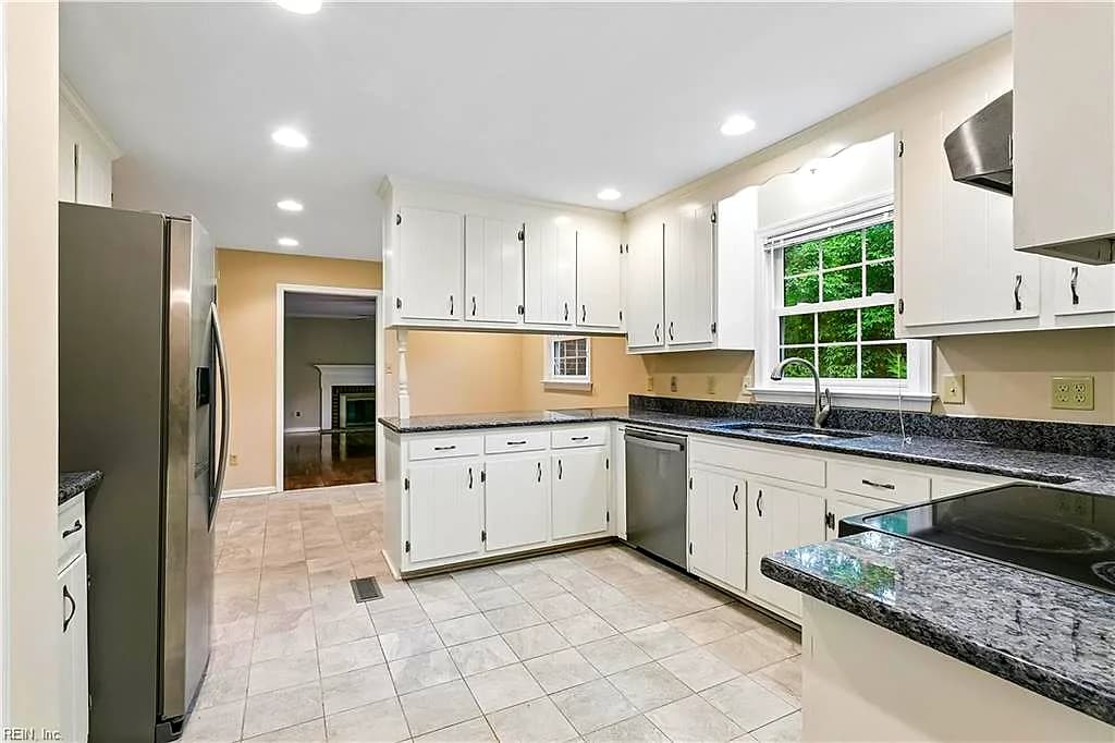 173 Laurent CIR, NEWPORT NEWS VA 23608 thumb 12