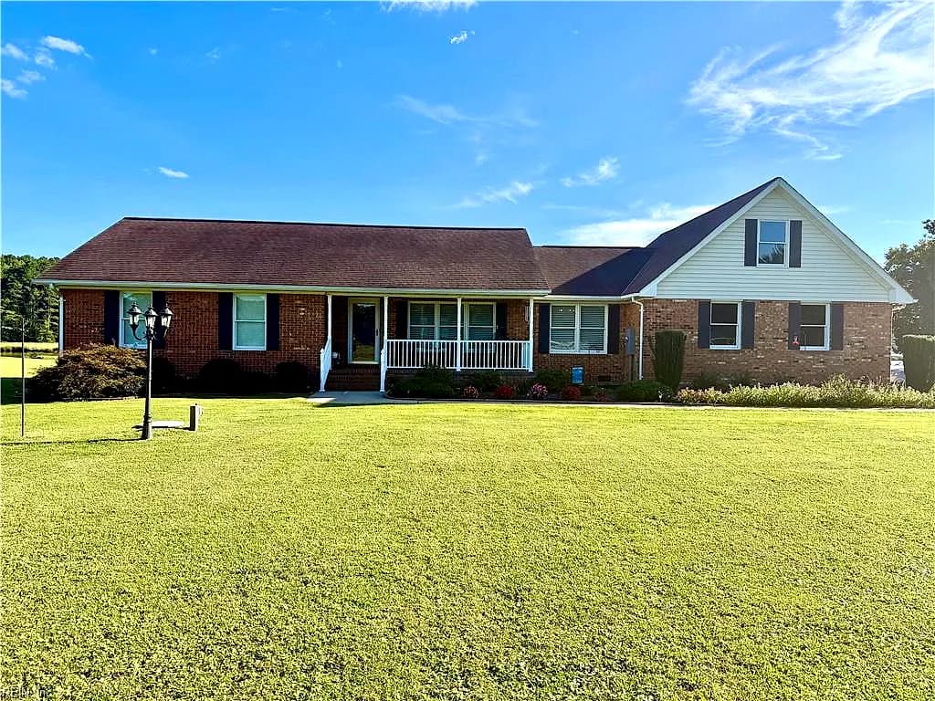 553 N End EST, NORTH VA 23128 - Photo 2