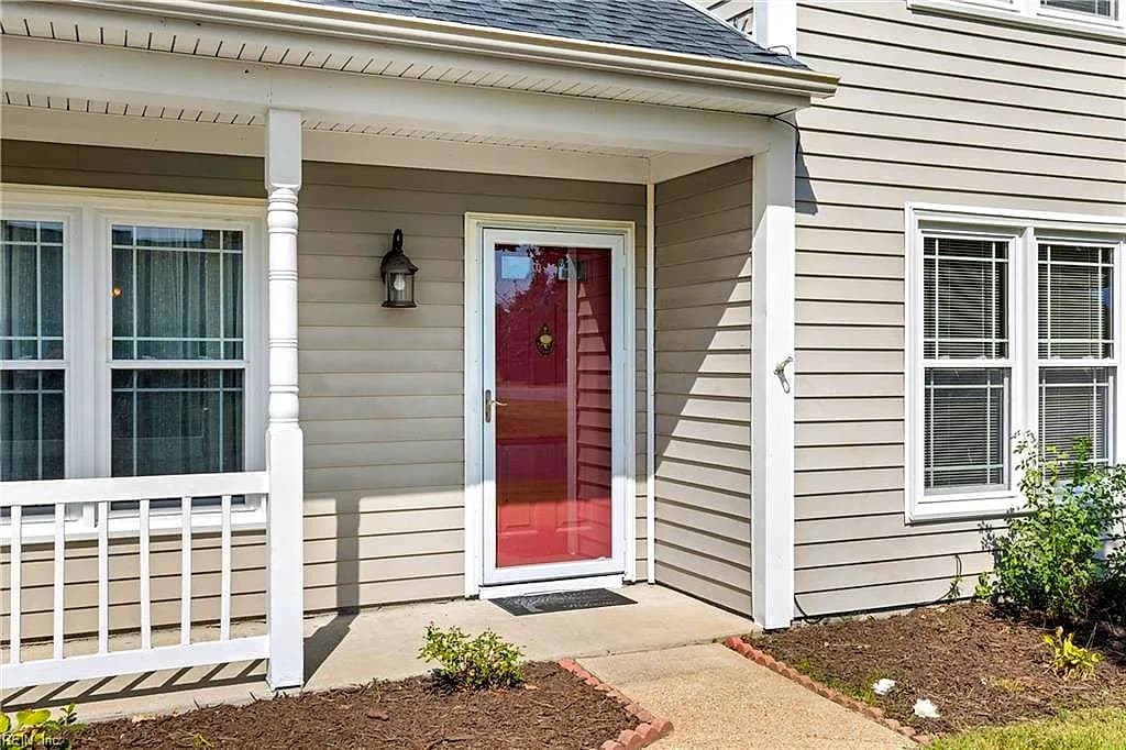 900 Pendergrass CT, VIRGINIA BEACH VA 23454 - Photo 4