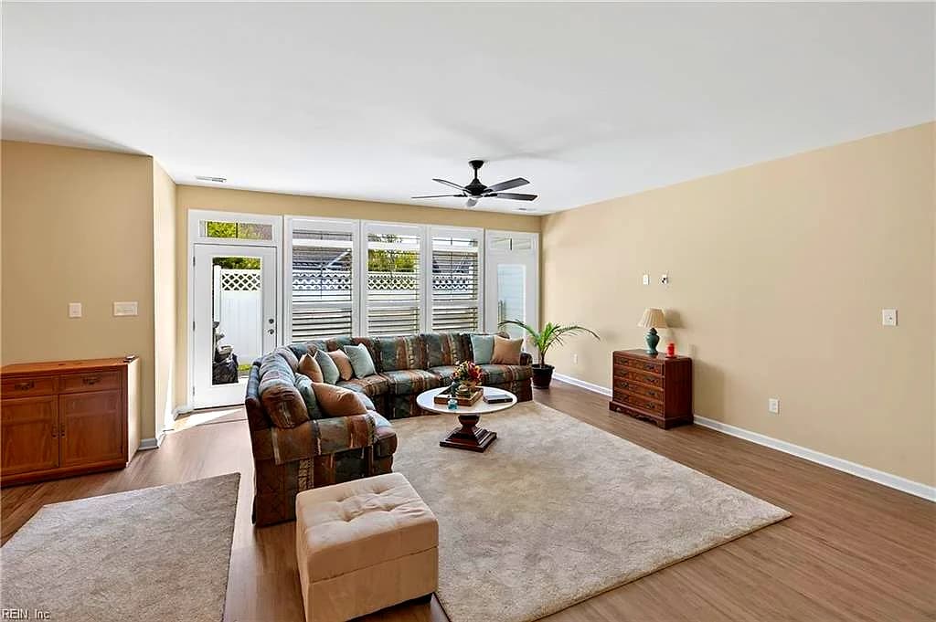 208 Richmond AVE, SMITHFIELD VA 23430 thumb 8