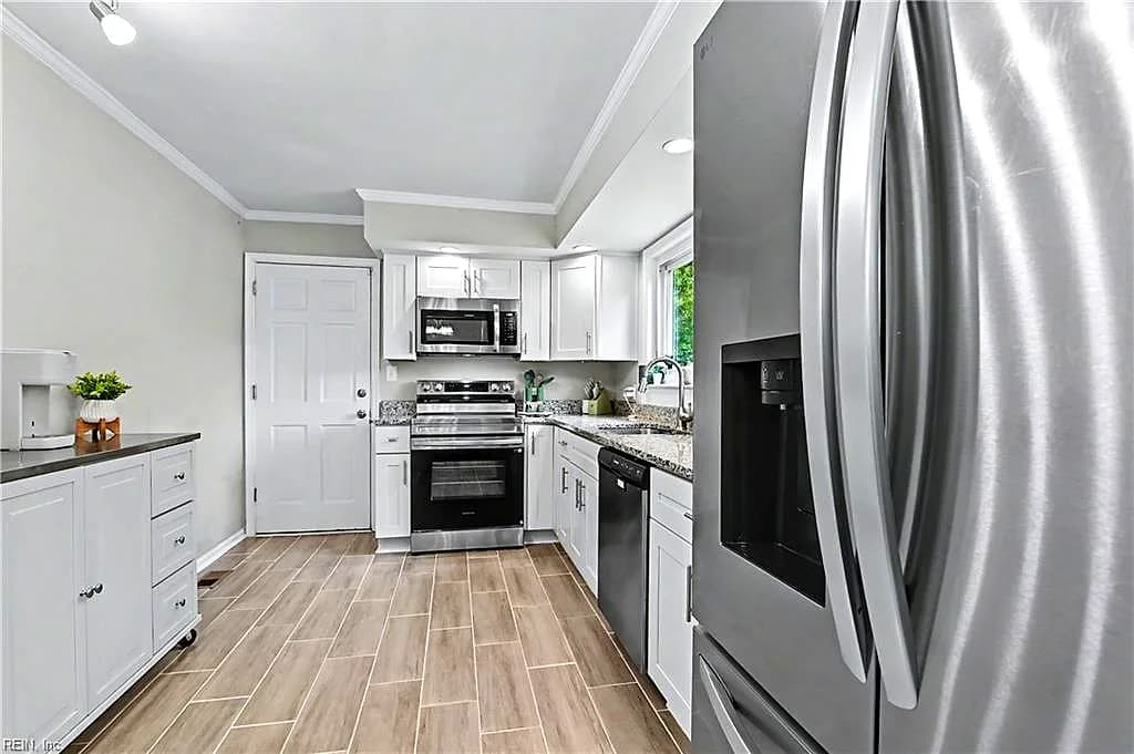 2309 Tapscott AVE, CHESAPEAKE VA 23324 thumb 12