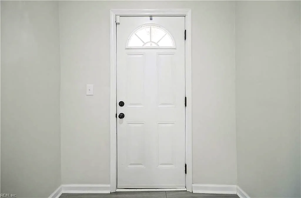 1324 Charleston AVE, PORTSMOUTH VA 23704 - Photo 4