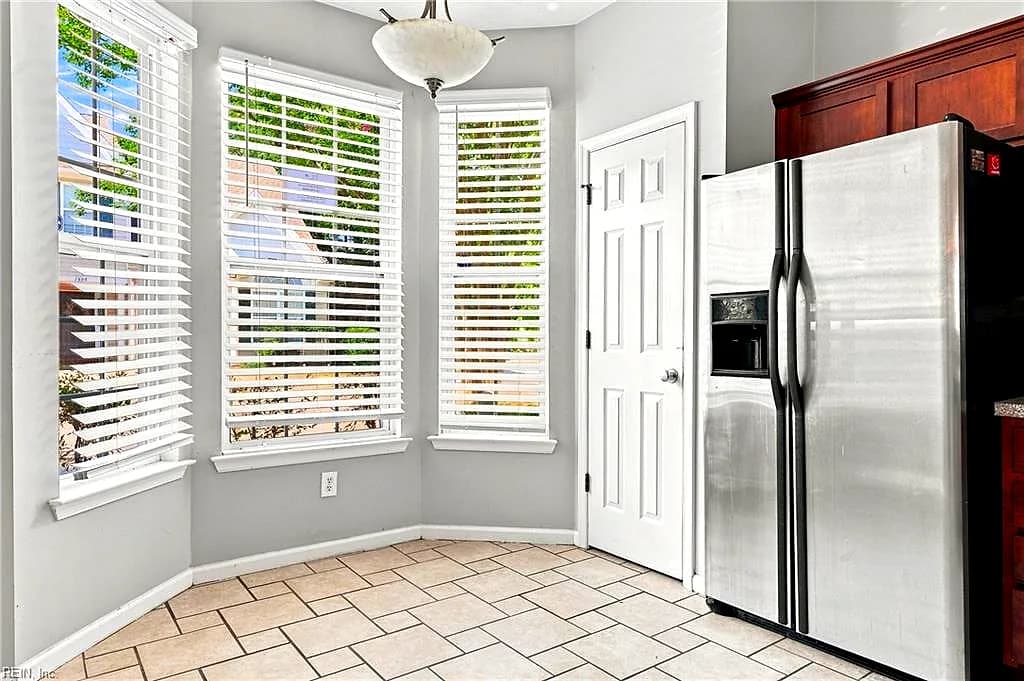 1804 Mizzen LN, VIRGINIA BEACH VA 23454 - Photo 3