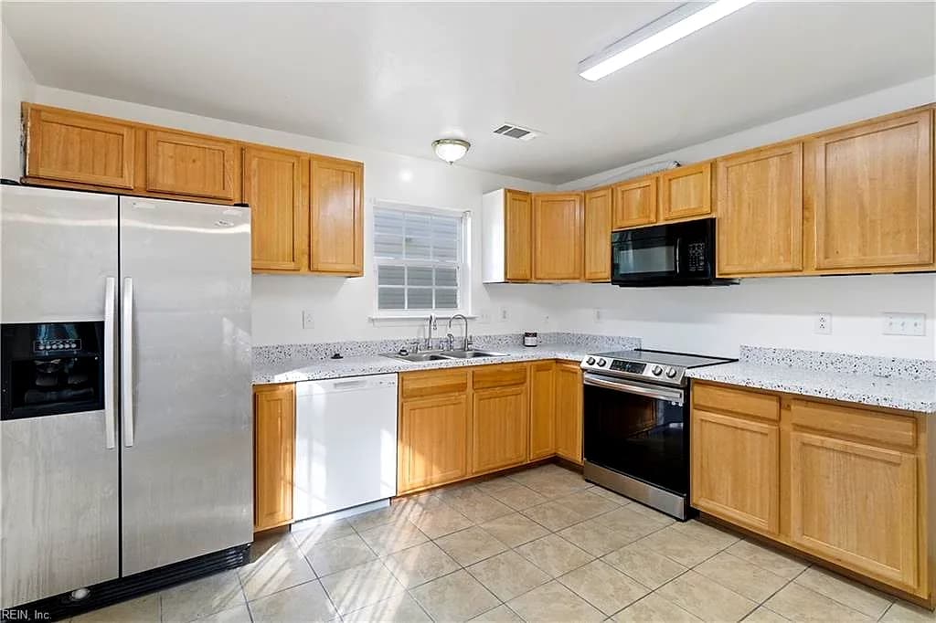 207 Gilmerton AVE, PORTSMOUTH VA 23704 thumb 9