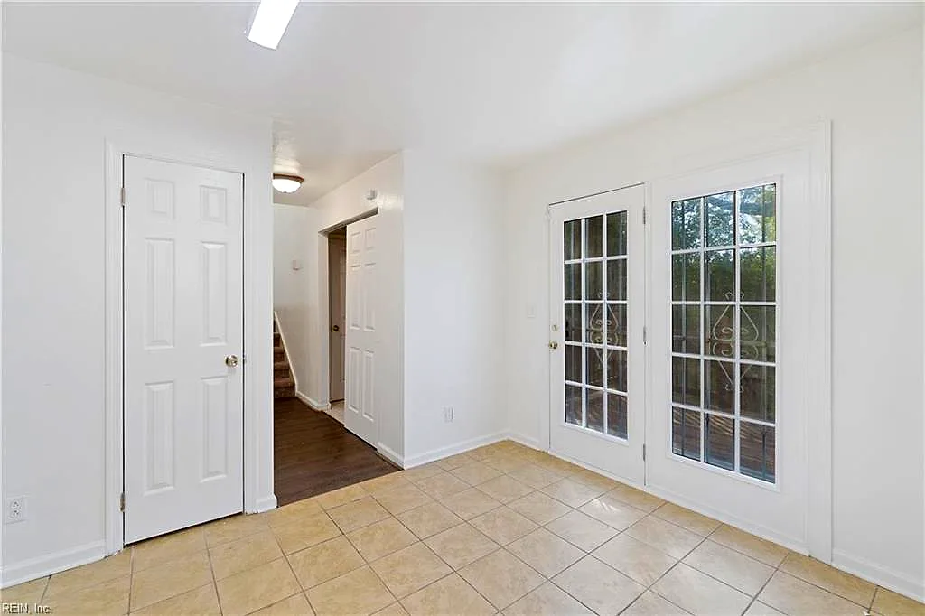 207 Gilmerton AVE, PORTSMOUTH VA 23704 thumb 10