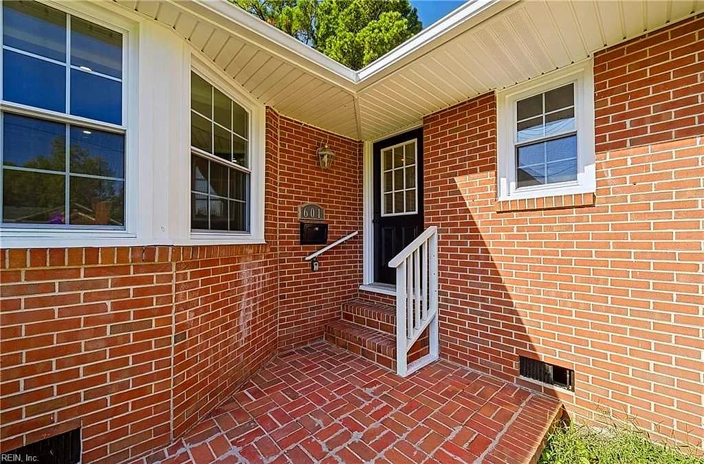 601 Azalea CT, SUFFOLK VA 23434 - Photo 4