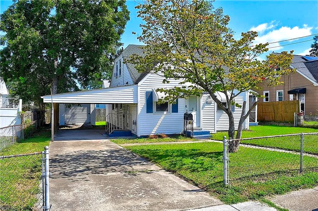 2202 Willow Wood DR, NORFOLK VA 23509 - Photo 3