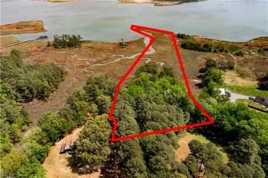 9 Bay Farm RD, CARROLLTON VA 23314 thumb 1