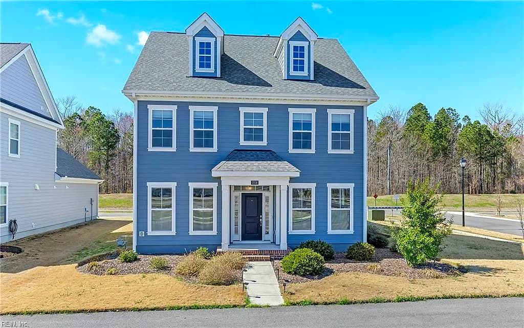 2216 Hampton Roads PW, CHESAPEAKE VA 23321 - Photo 2