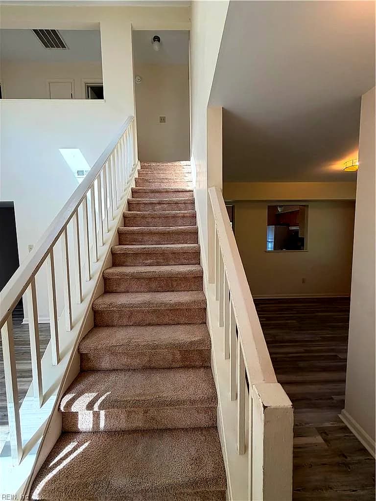 139 Springdale WAY, HAMPTON VA 23666 - Photo 3